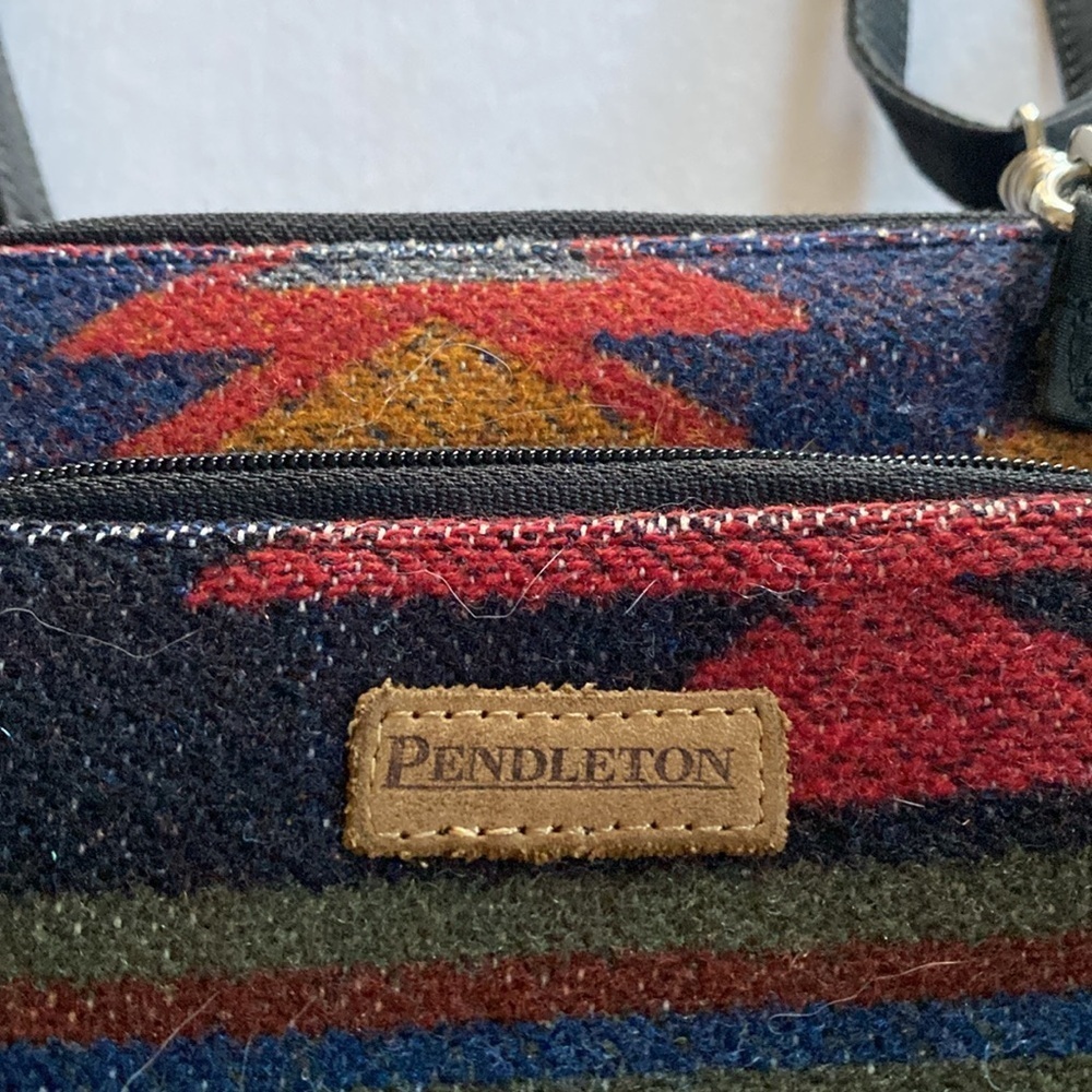 PENDLETON Women’s Wool/Cotton Blend Small Crossbody Bag - Picture 2 of 10